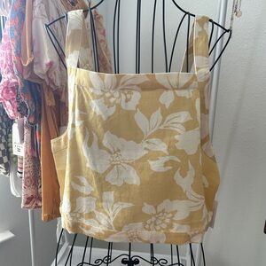 O’Neill crop linen top size large